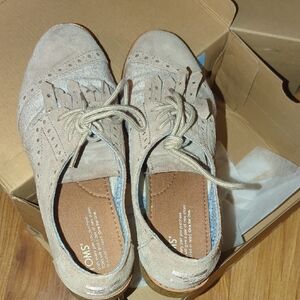 TOMS Women's Beige Suede Loafers